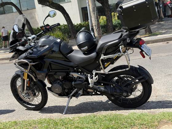TRIUMPH TIGER 1200 BLACK EDITION 